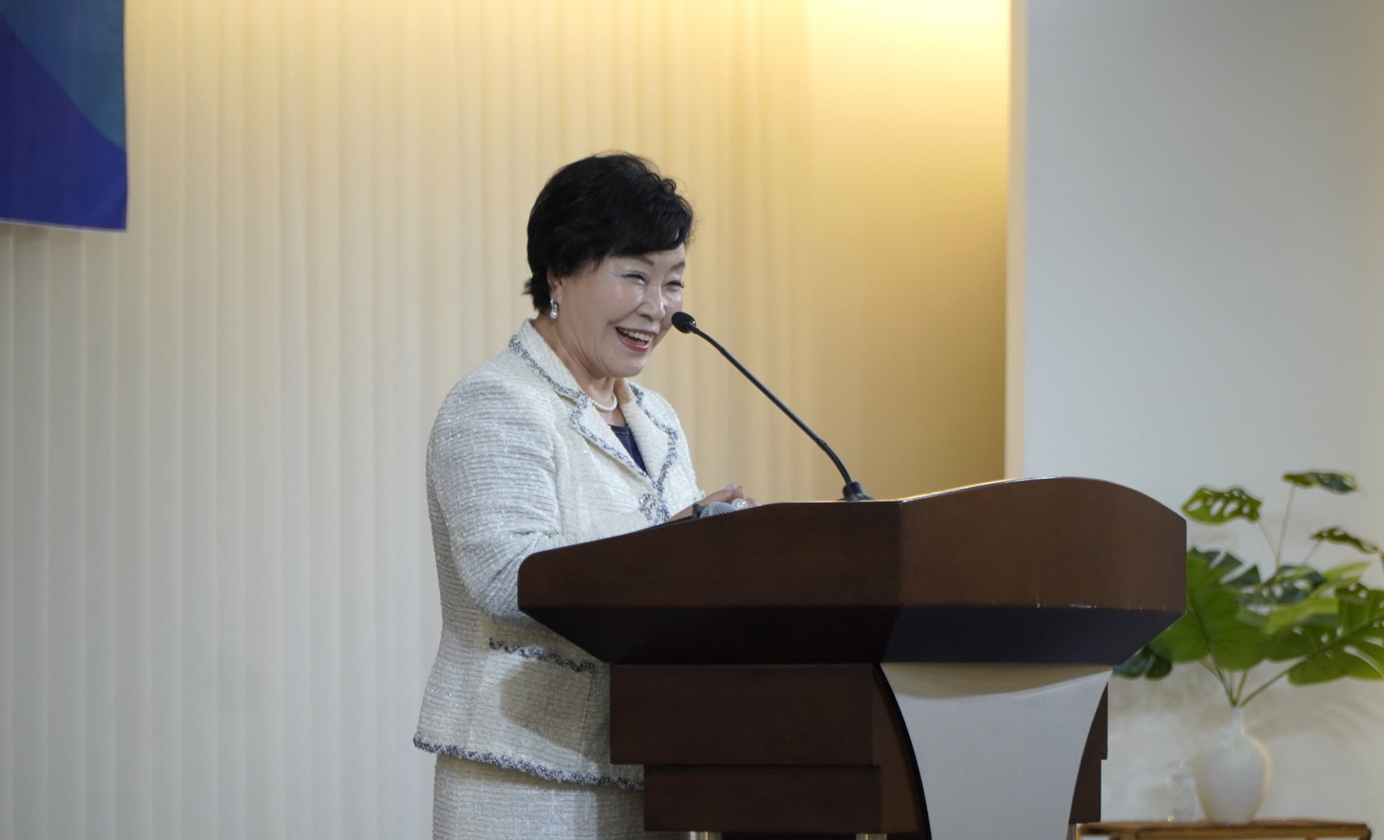 김길연 공동대표가 서울본부 출범식에서 축사를 하는 모습